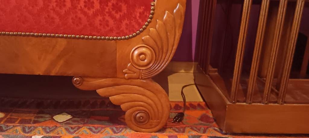 Divani: Canapé ancien  – Usato da Villars-le-Comte venduto da jitan