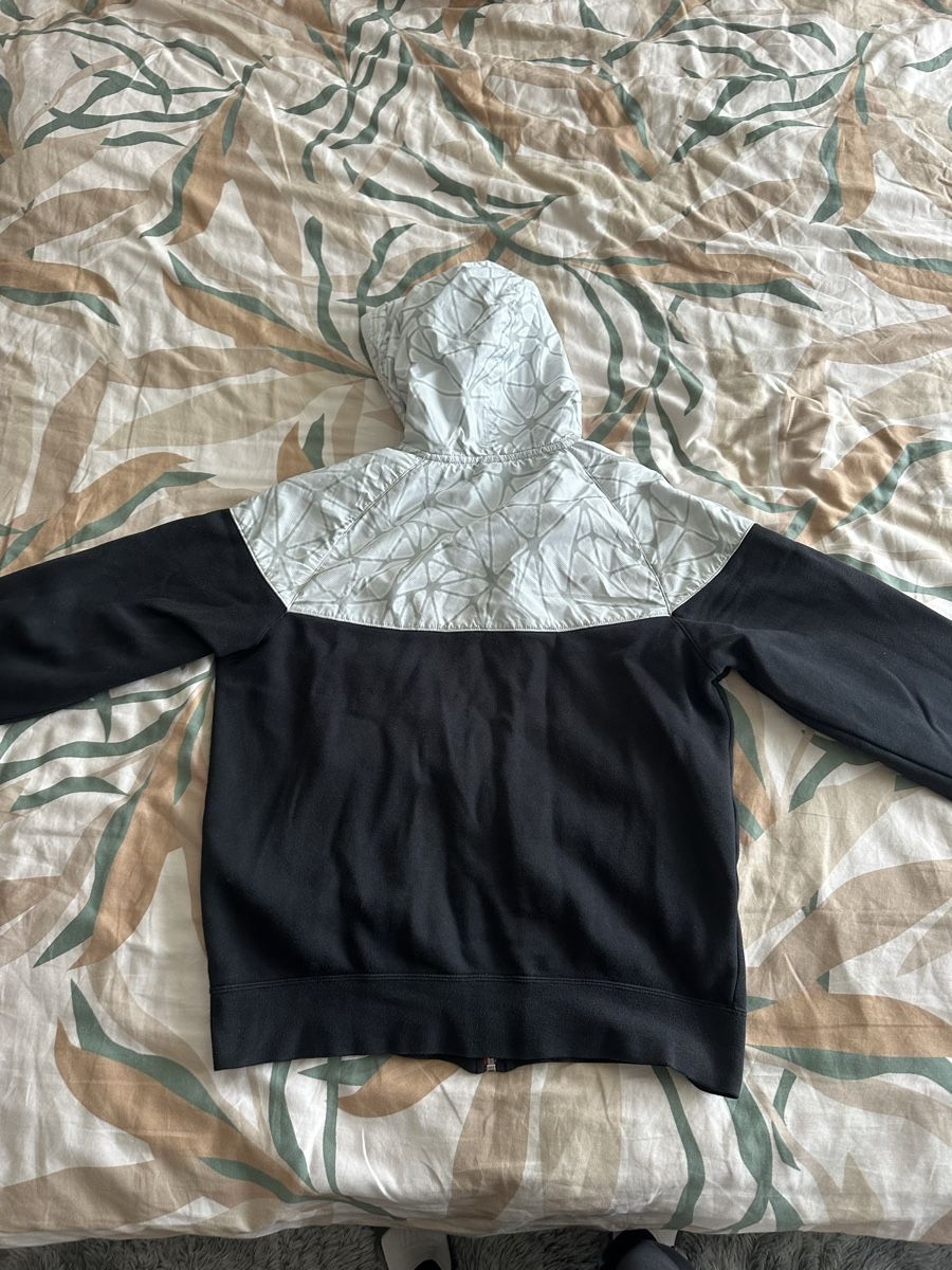 Nike Giacche: Nike Jacke S – Usato da St. Gallen venduto da Bigt93 1