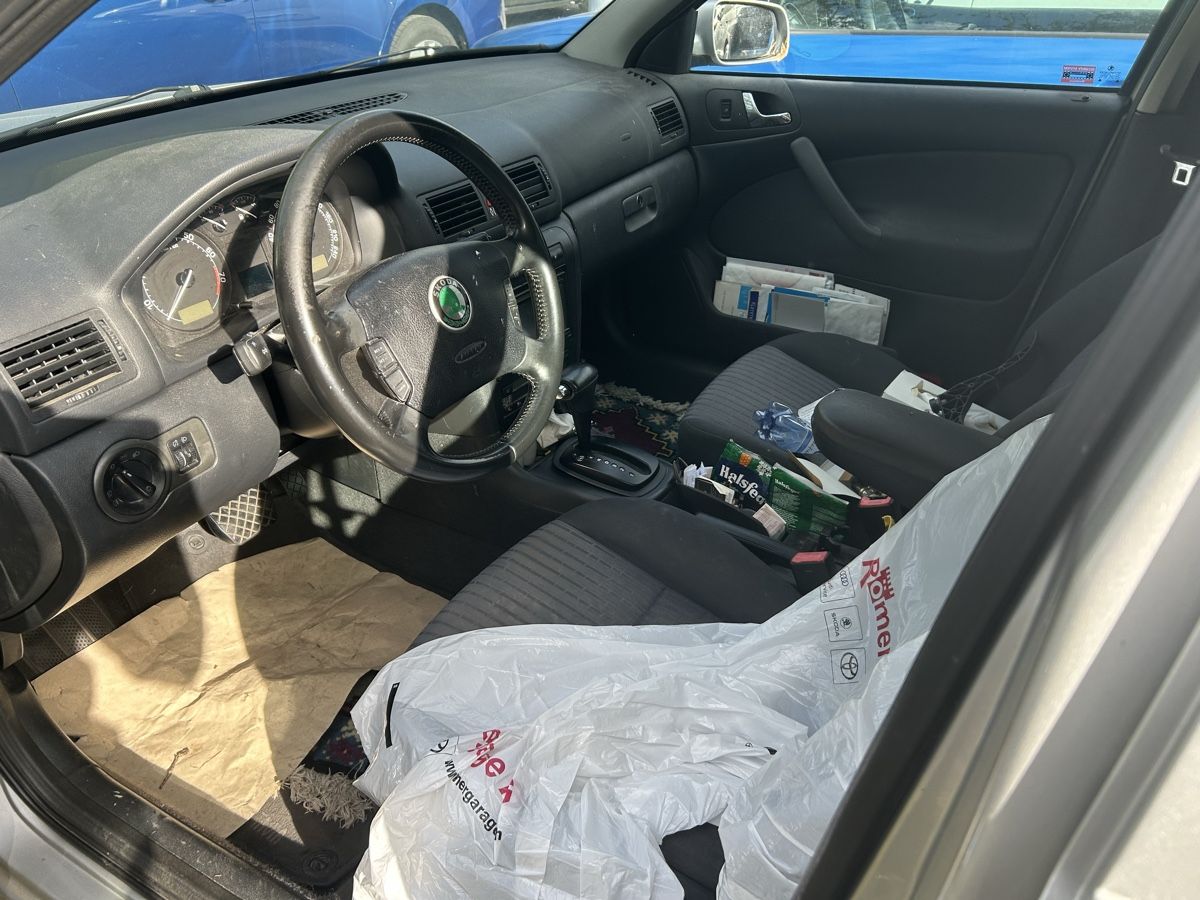Skoda Automobili: Skoda Octavia 2003 – Usato da Wallbach venduto da SchnellAutomobile 8