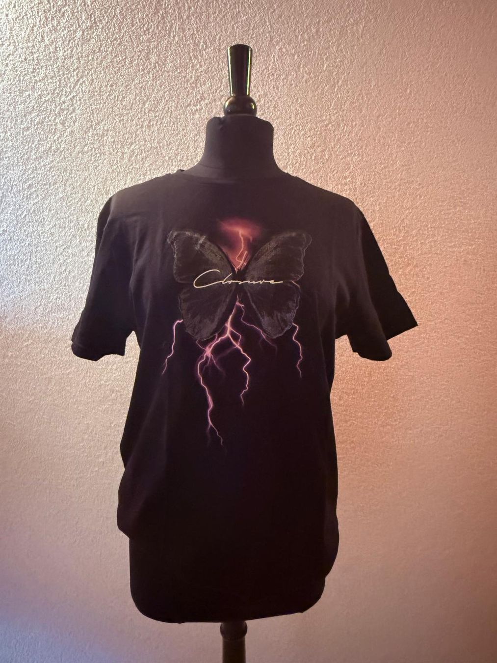 T-shirt: T-Shirt – Nuovo (secondo la descrizione) da Oberbalm venduto da M32V4