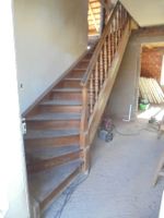 Holztreppe, 2x 1/4 gewunden mit Geländer