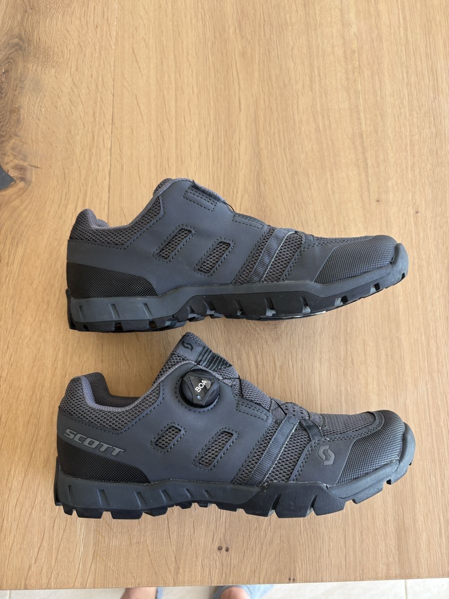 Scott Scarpe da uomo: Chaussures de vélo Scott gris système Boa taille 40 – Nuovo (secondo la descrizione) da Conthey venduto da ale_fwf2 2