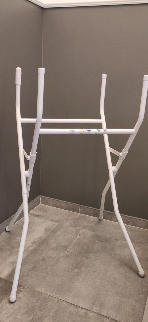 Rotho Tutto per il bagno: Support de bain - ROTHO BABYDESIGN - Badewannenständer – Usato da Bremblens venduto da kon_pzd7 1