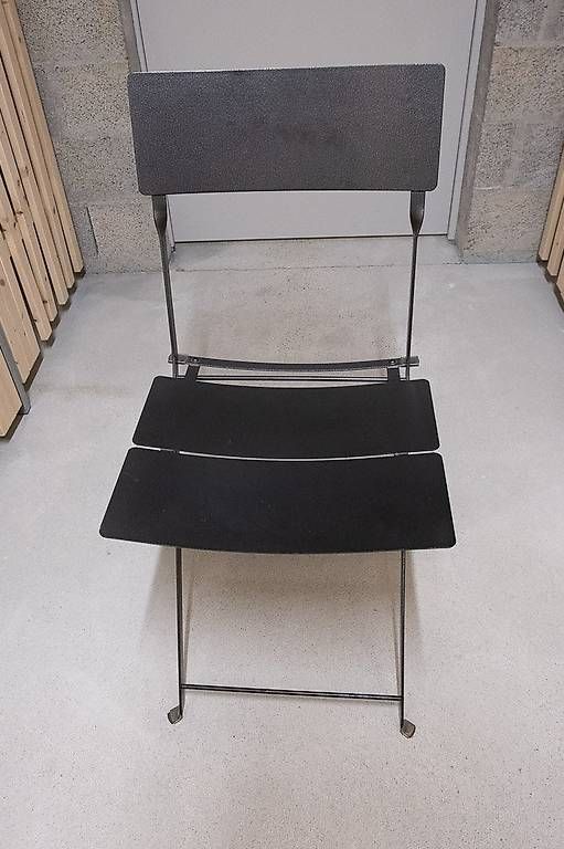 Sedie: Chaise en métal anthracite – Usato da Lausanne venduto da Krystyn 2
