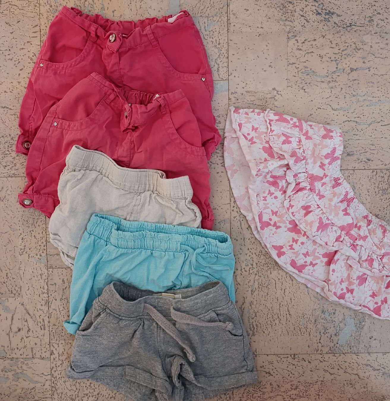 Lotti & Set di vestiti: Sommer-Kleider Mädchen 86 / 92 – Usato da Heimberg venduto da the_dealer88 2