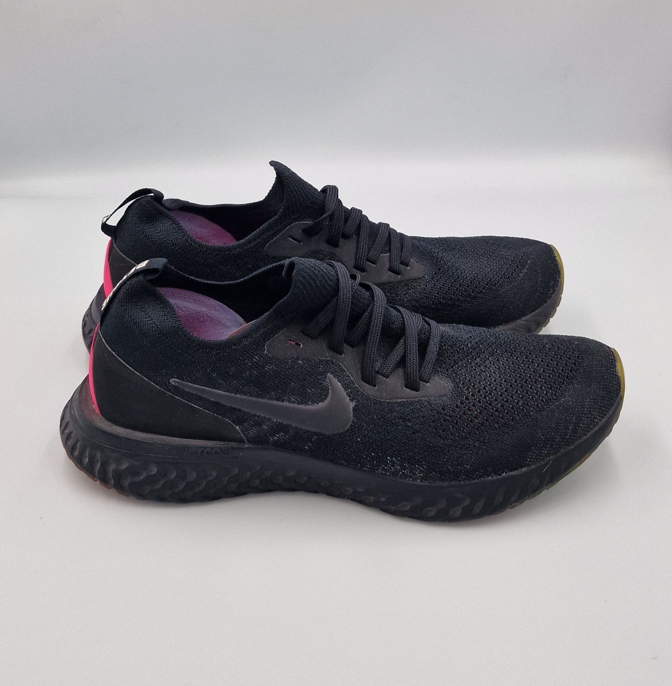Nike Scarpe da donna: Original Nike Epic React Flyknit.  Grösse 41. wie neu! – Nuovo (secondo la descrizione) da Affeltrangen venduto da Szafaoli 1