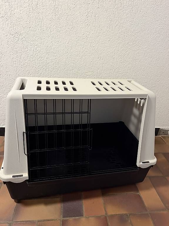 Gabbie, trasporto & Sicurezza: Hundebox  – Usato da Wilen b. Wil venduto da Valerx