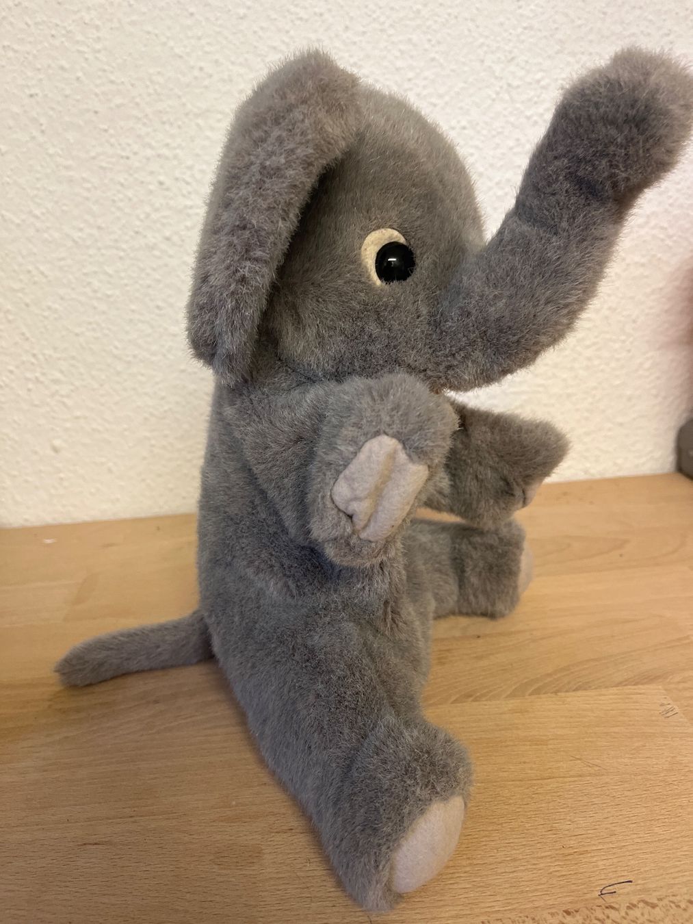 Giocattoli: Handspielpuppe Elefant – Usato da Zürich venduto da Leromanta01