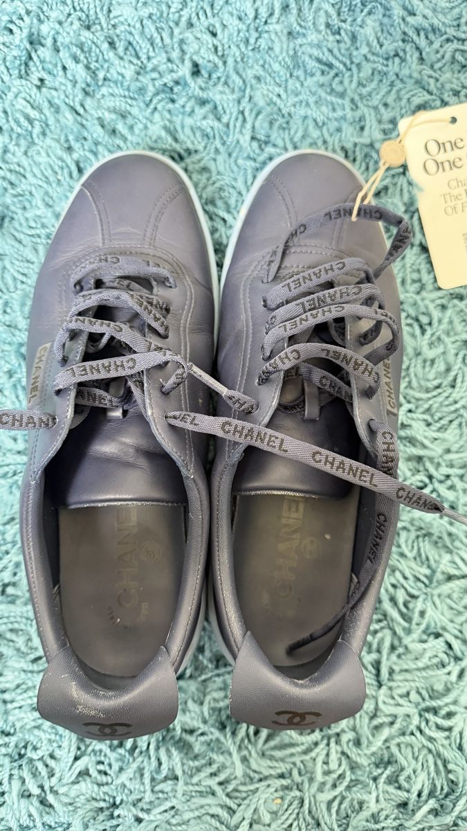 Chanel Scarpe da donna: Chanel Navy Leather – Usato da Kloten venduto da liu_65tx