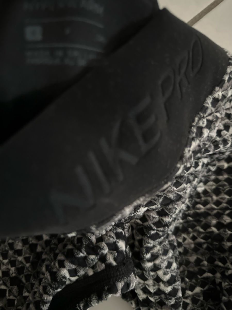 Nike Leggings: Nike Pro Leggins schwarz-grau Gr. S – Usato da Wileroltigen venduto da torro11 3