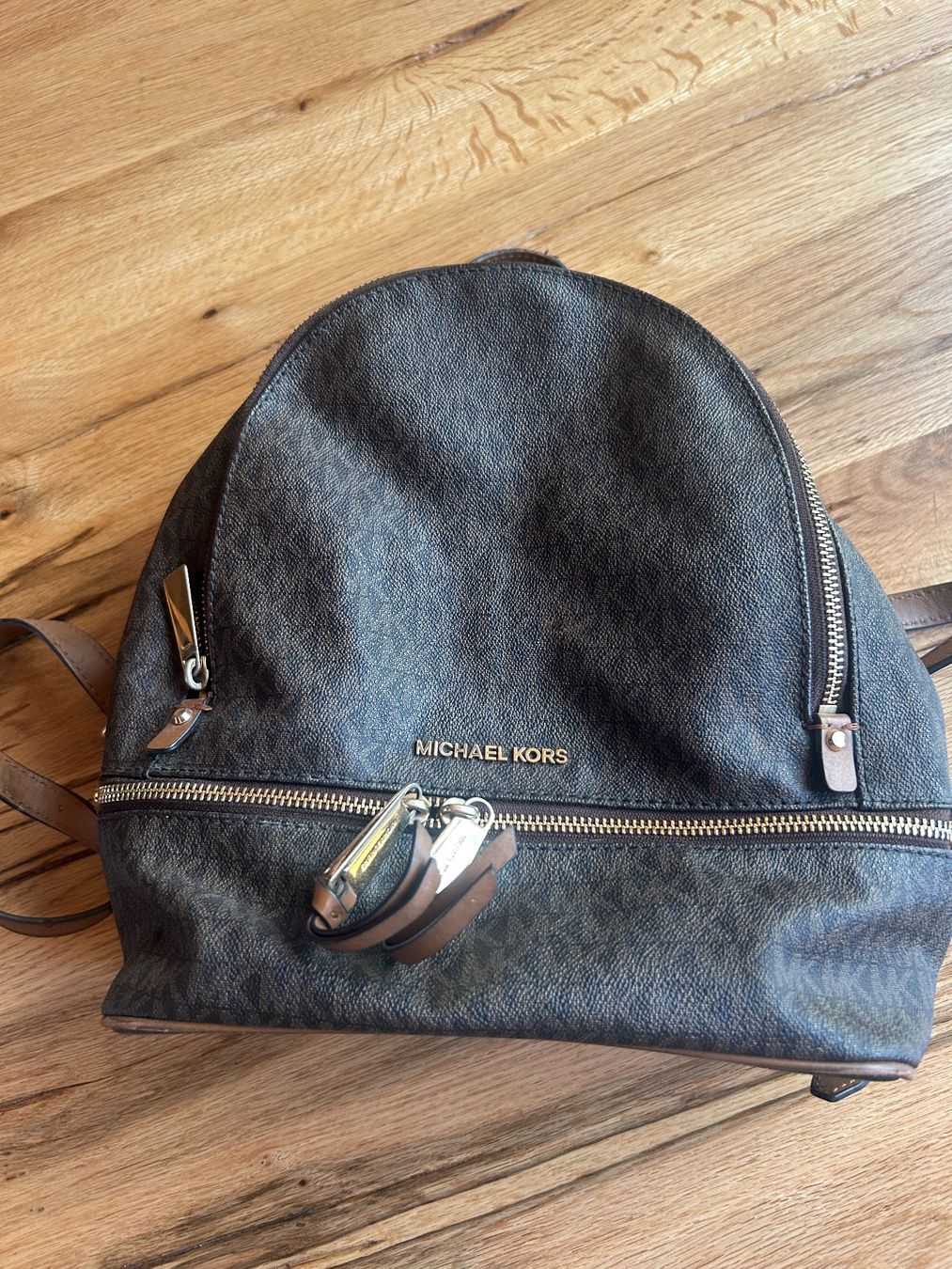 Michael Kors Zaini: Michael Kors Rucksack – Usato da Berneck venduto da sem_5d82