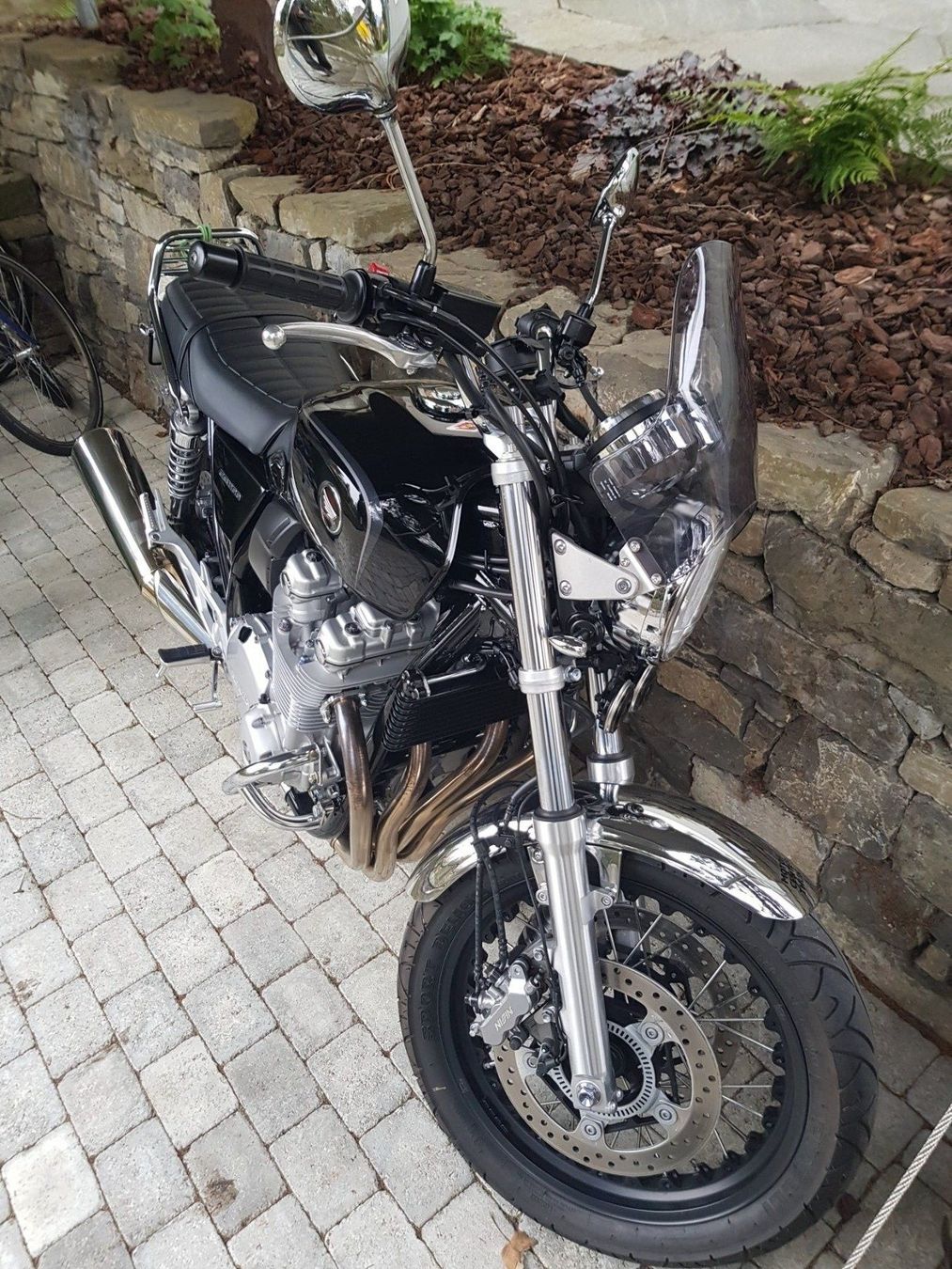 Honda Strasse: Honda CB 1100 A – Gebraucht aus Thun von  2