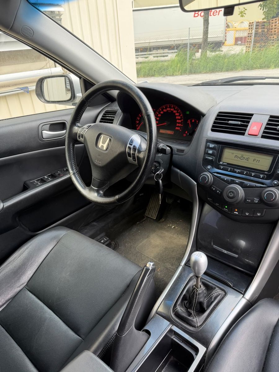 Honda Automobili: Honda accord 2.4i – Usato da Bitsch venduto da RSantos95 3