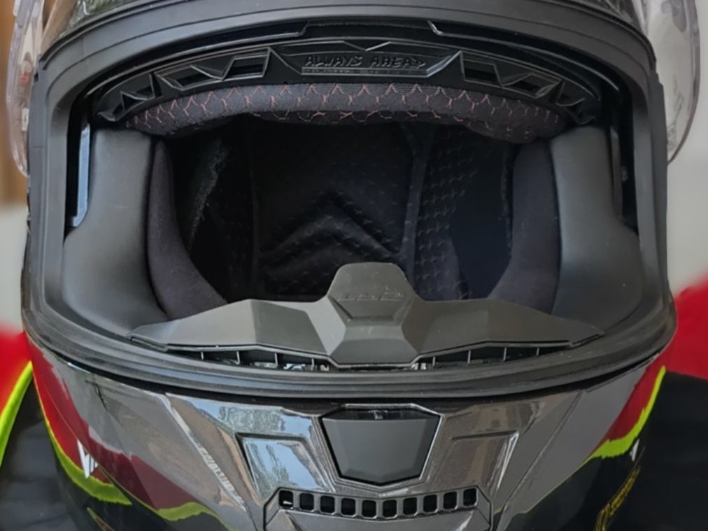 Helme & Visiere: Motorradhelm Ls2 Carbon Grösse XS neuwertig – Gebraucht aus Erlach von roller08 4