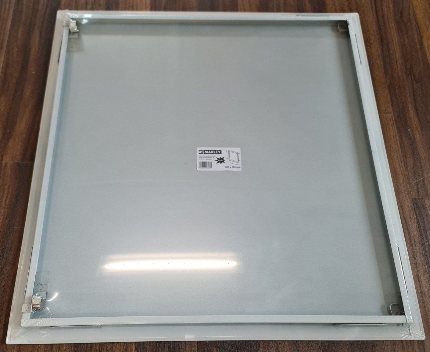 Armadi: Neue Metall Einbauklappe 60x60cm weiss – Nuovo e nell'imballaggio originale da Kehrsatz venduto da rabrovo56 1