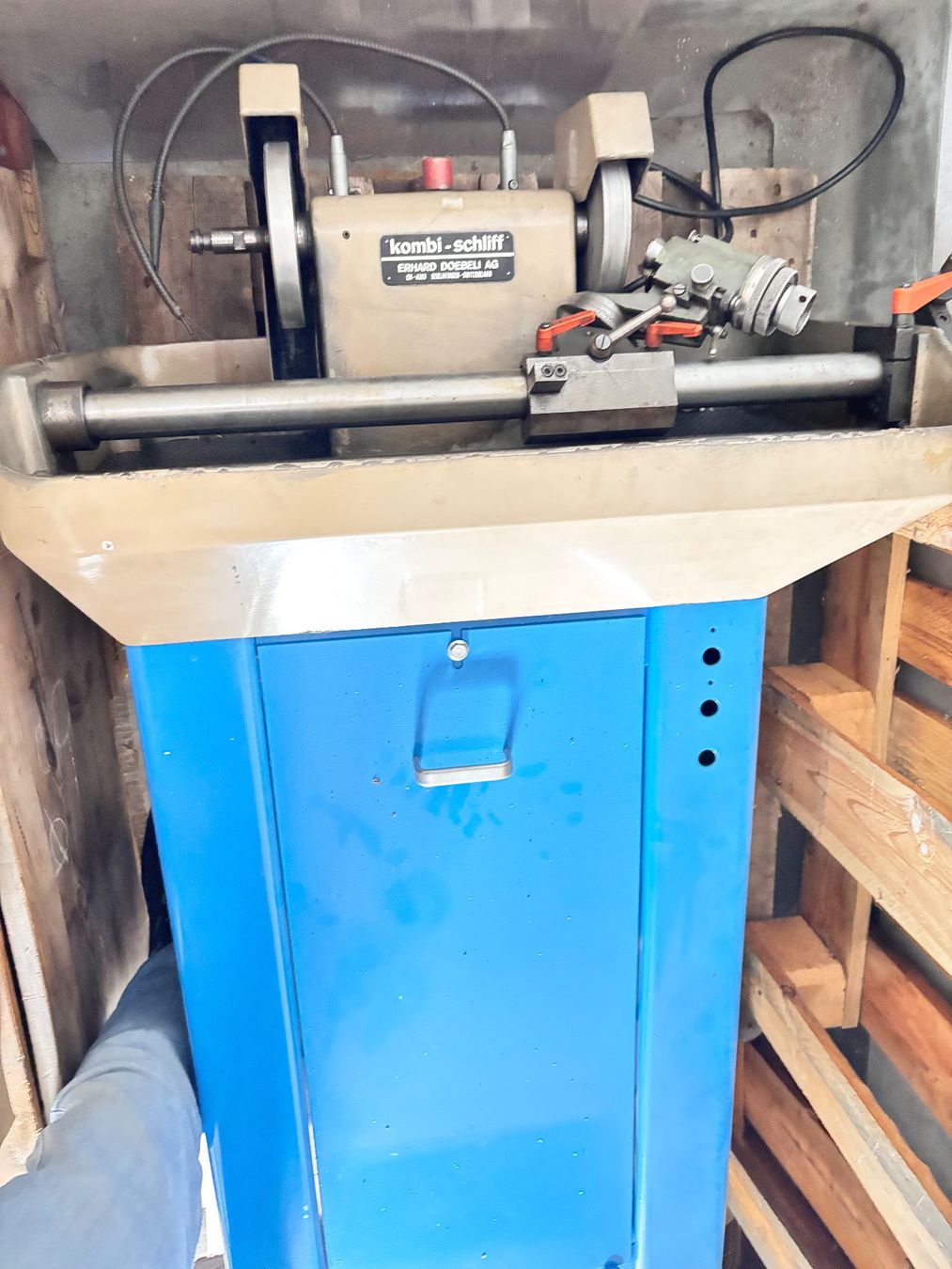 Tutte le macchine: Schärfmaschine Kombi Schliff – Usato da Spiez venduto da kitekat