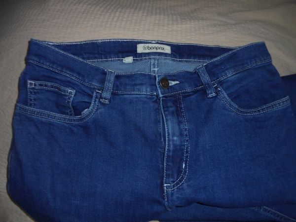 Jeans: Jeans Bio Baumwolle Grösse 42 BOOTCUT – Usato da Egliswil venduto da jimygbs 2