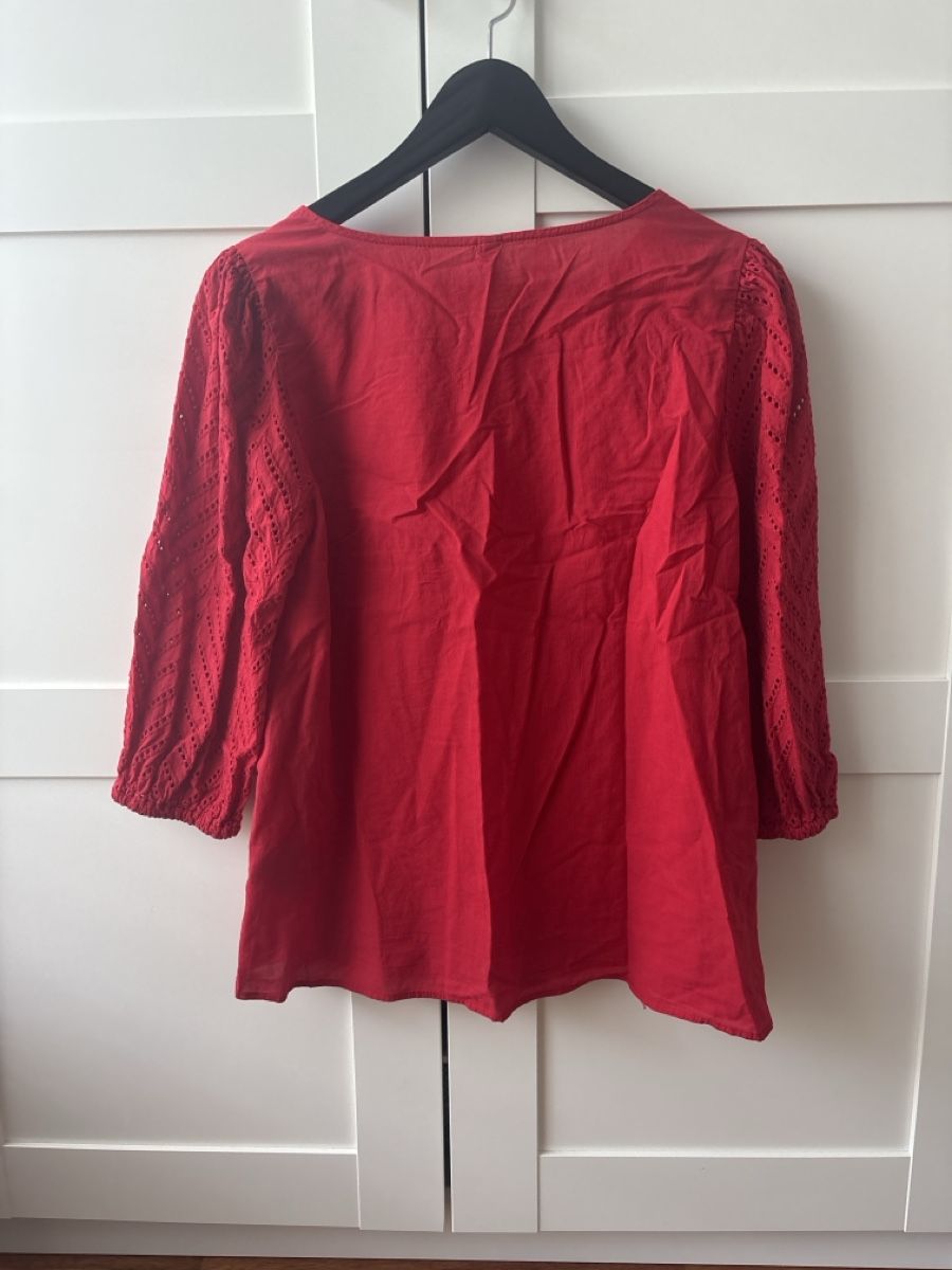 Camicette: Rotes Damen Oberteil Grösse L mit Spitze – Usato da Nänikon venduto da Caro8989 1