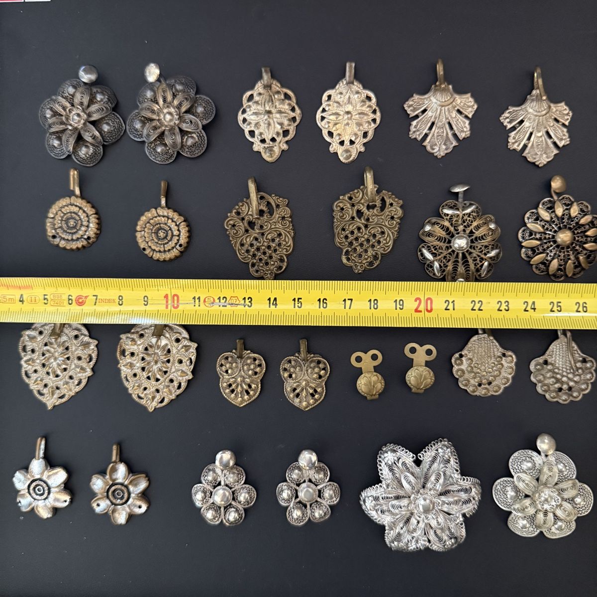 Altri gioielli: Antike Teils versilberte Trachtenschmuck  – Usato da Luzern venduto da downtonabbey 5