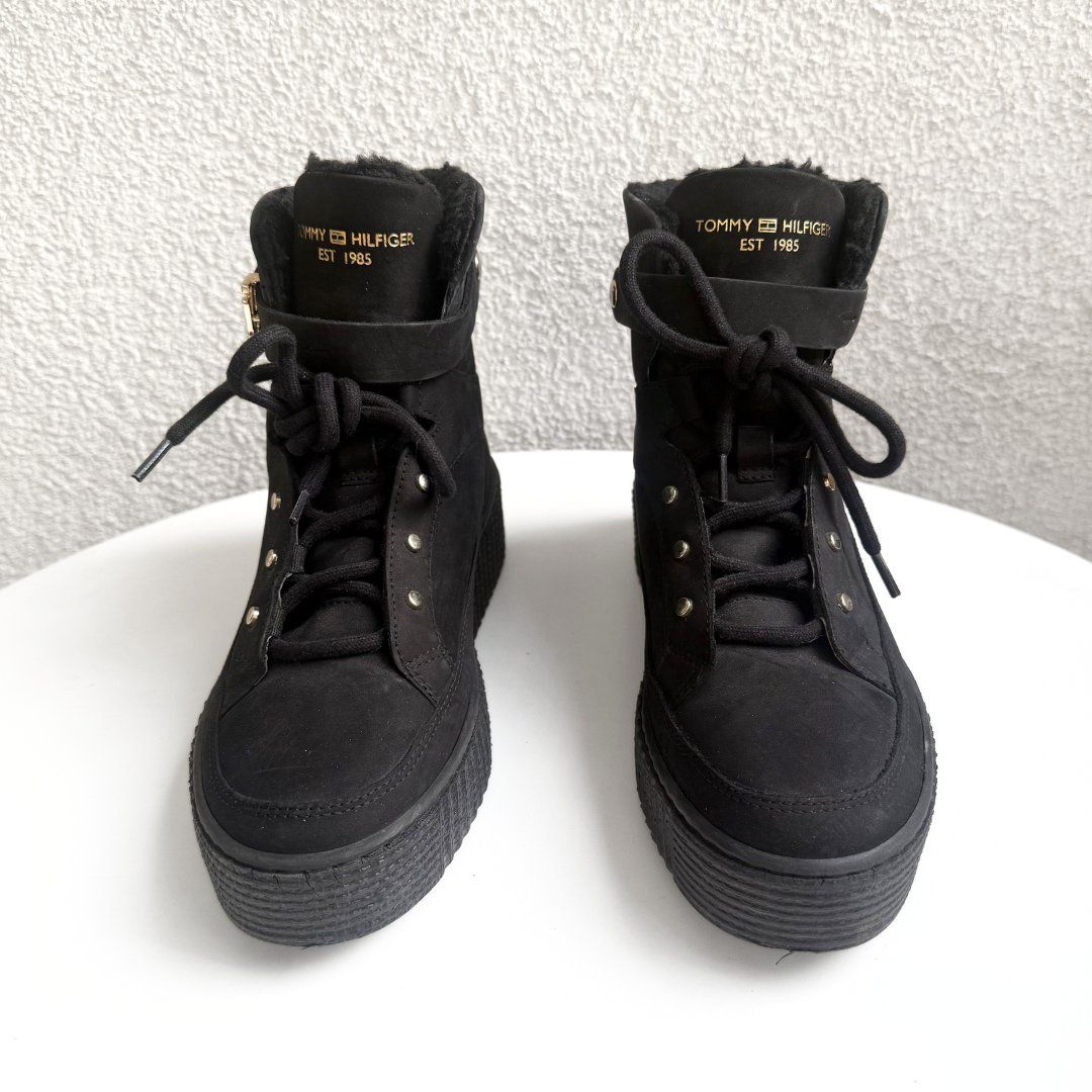 Damenschuhe: TOMMY HILFIGER Bottes Noires - Taille 39 – Gebraucht aus Vevey von secondlifevevey 1