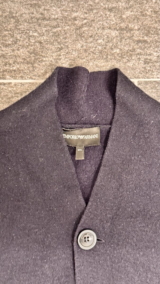 Armani Maglioni & Felpe: Armani Pullover Weste mit Knöpfen Brust 53.5cm – Usato da Bubikon venduto da Mtr1608 2