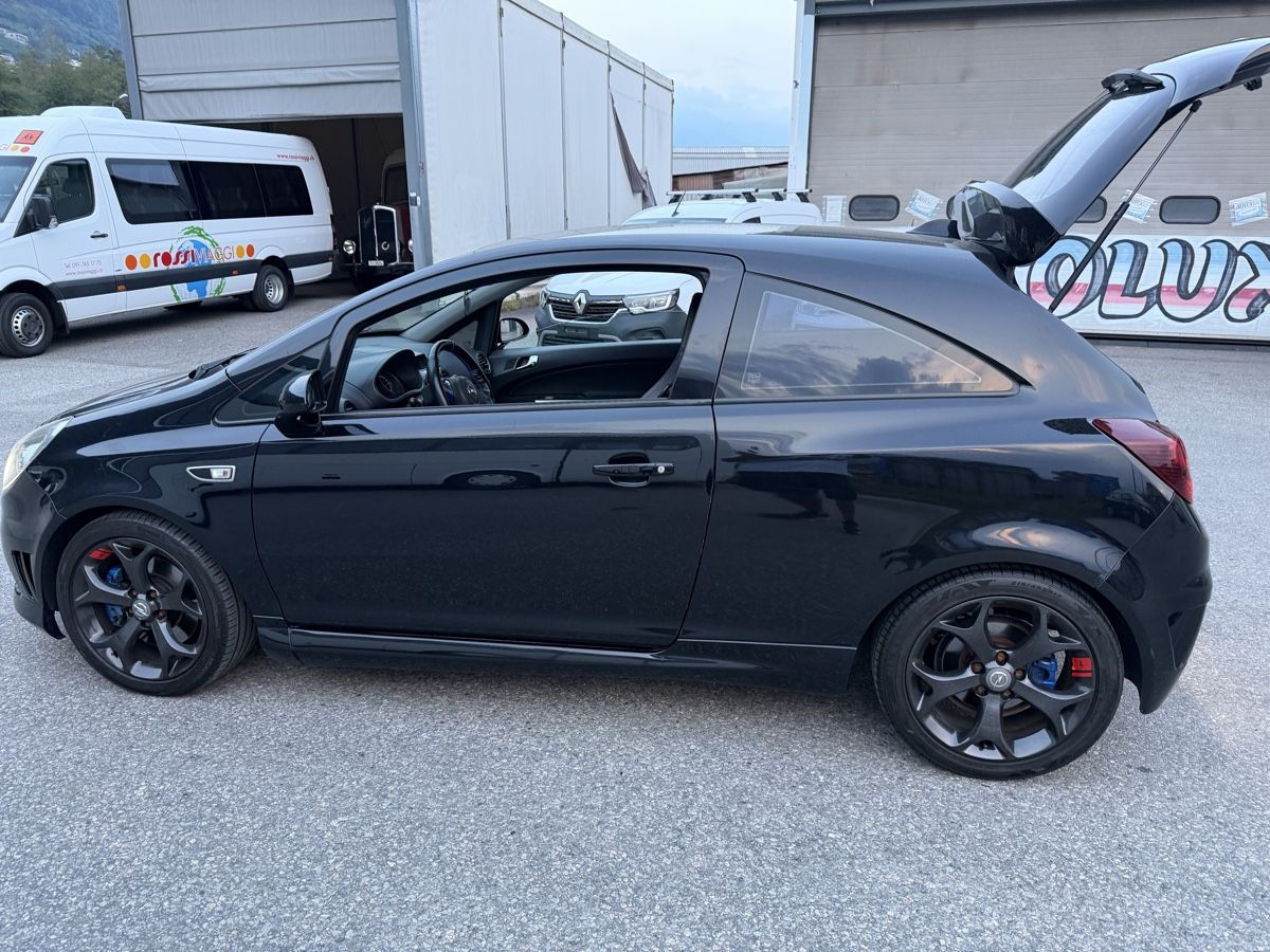 Opel Automobili: OPEL CORSA D OPC – Difettoso da Gordola venduto da sai_2bz9 5