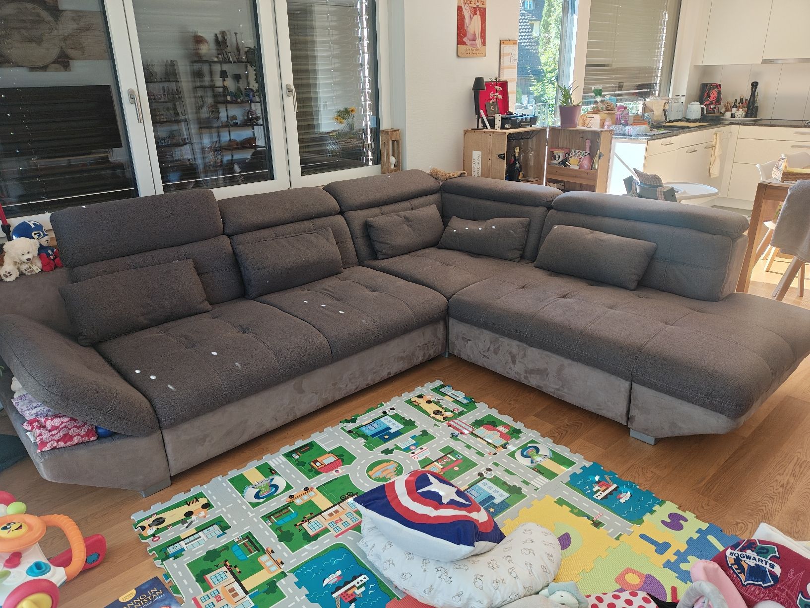 Conforama Sofas: divano grande  – Gebraucht aus Maur von dig_g97d 1