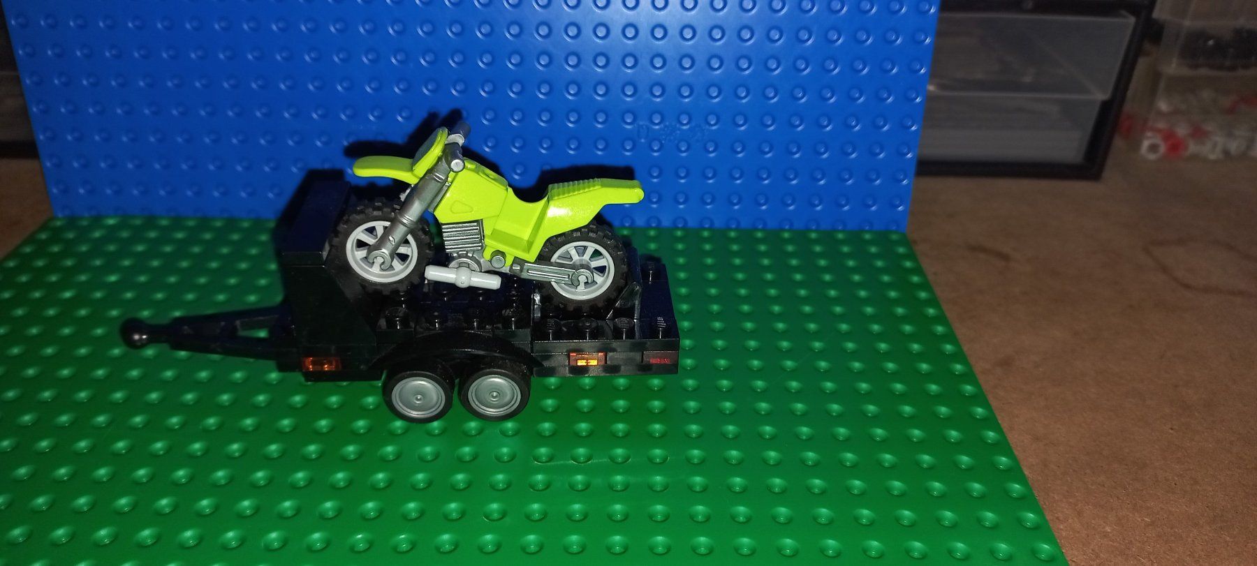 Lego Giocattoli: La remorque de transport Lego – Usato da La tour de treme venduto da Legocreation82