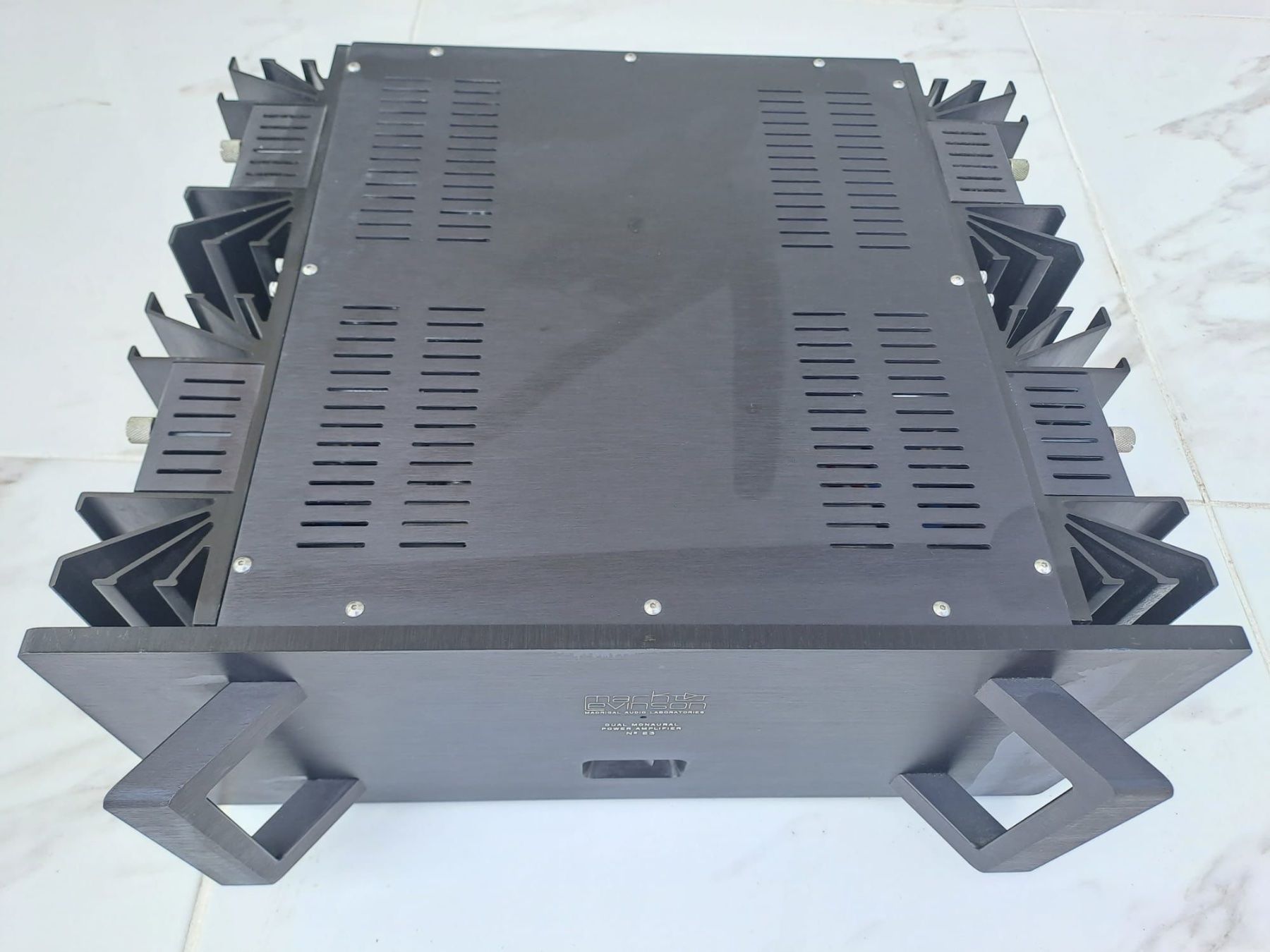 Mark Levinson Amplificatori: Mark Levinson No 23 – Usato da La Neuveville venduto da austinpowers70 4