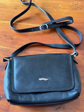 CUOIERIA FIORENTINA KLEINE LEDER-HANDTASCHE, SCHWARZ,19x14x6
