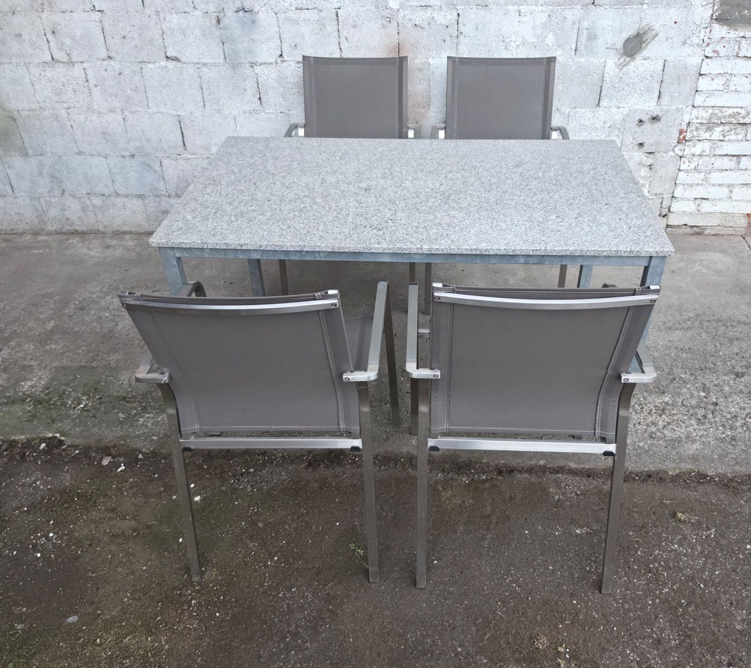 Tavoli: Granittisch mit 4 Stühlen – Usato da Etzgen venduto da juj_b678 2