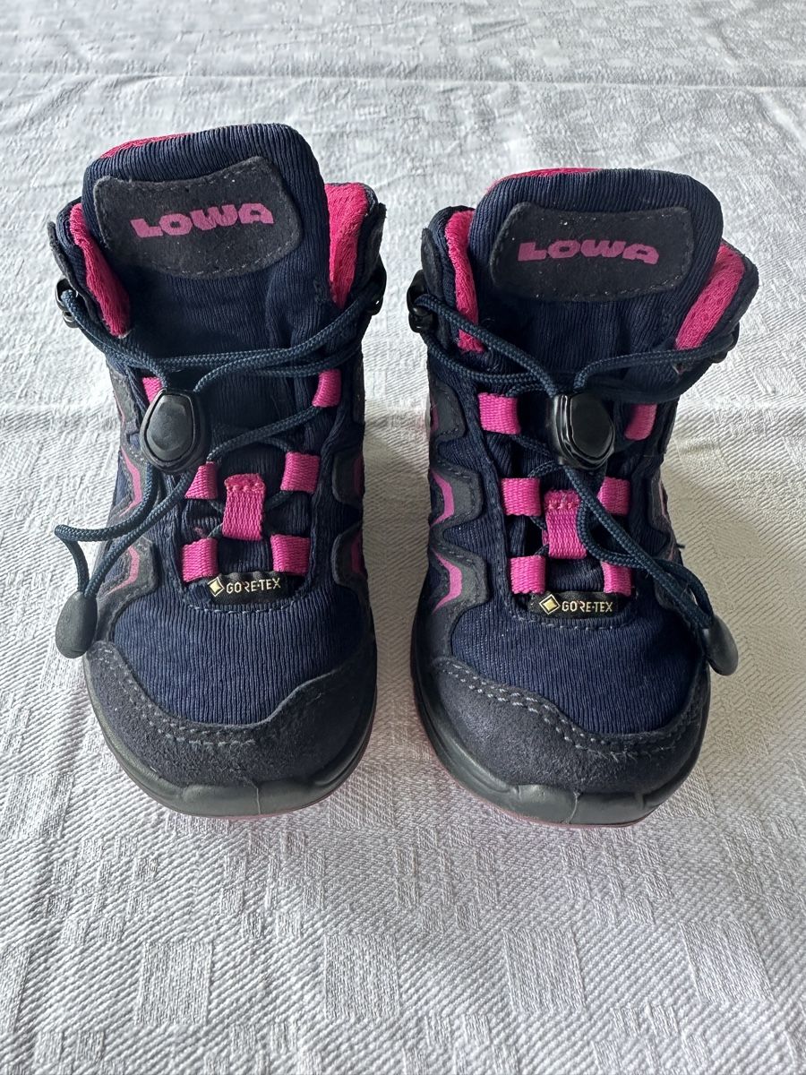 Lowa Herrenschuhe: Kinder Wanderschuhe Lowa Gore-Tex Grösse 23 – Gebraucht aus Köniz von Bern3099
