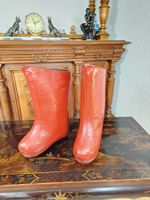 Chinesische Lackleder-Reisstiefel