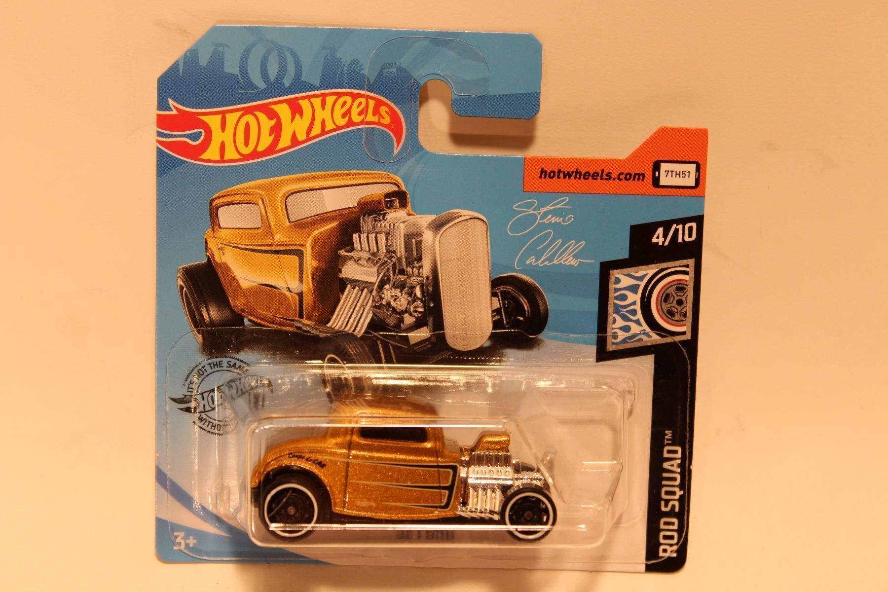 Ford Modellini d'auto: Spielzeugauto 1932er Ford, gold – Nuovo e nell'imballaggio originale da Fehraltorf venduto da haefens