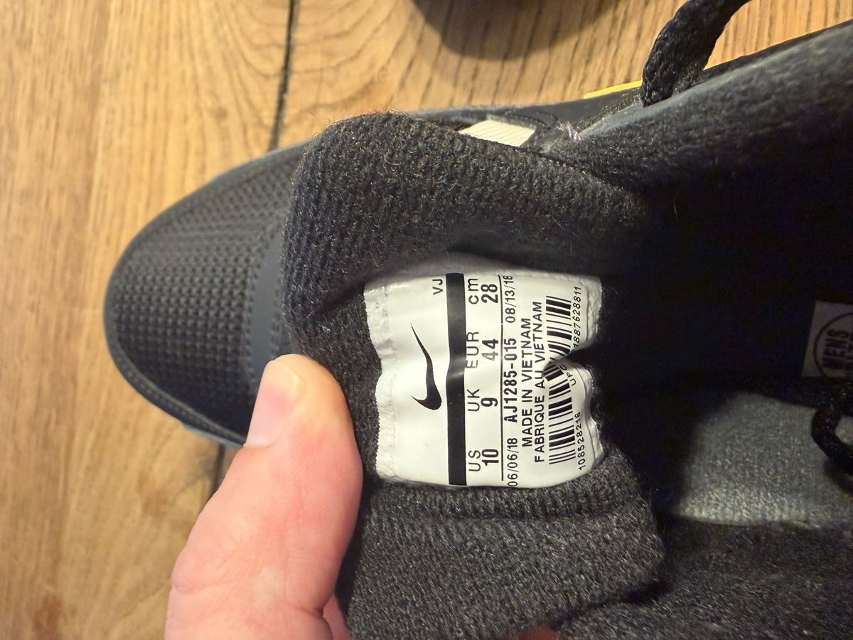 Nike Chaussures hommes: Nike Air Max 90 – D'occasion à Stadel b. Niederglatt par Gansi86 4