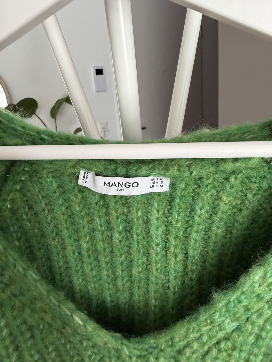 Mango Maglioni & Felpe: Mango Strickpullover V-Ausschnitt grün Grösse M – Usato da Olten venduto da Solongoo 1