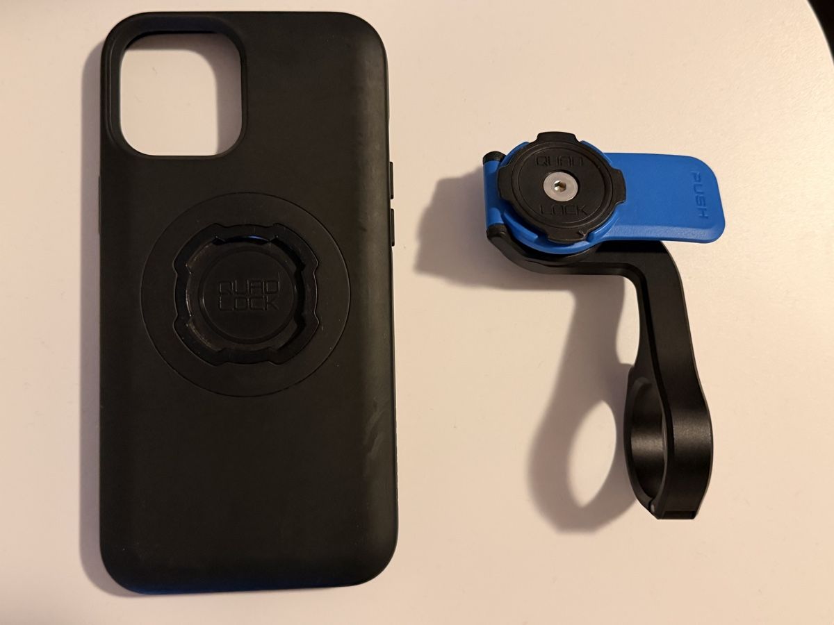 Quad Lock Staffe: Quad Lock Velo Set Halterung iPhone 16 Pro Max – Usato da Zürich venduto da Gadgets2020 2