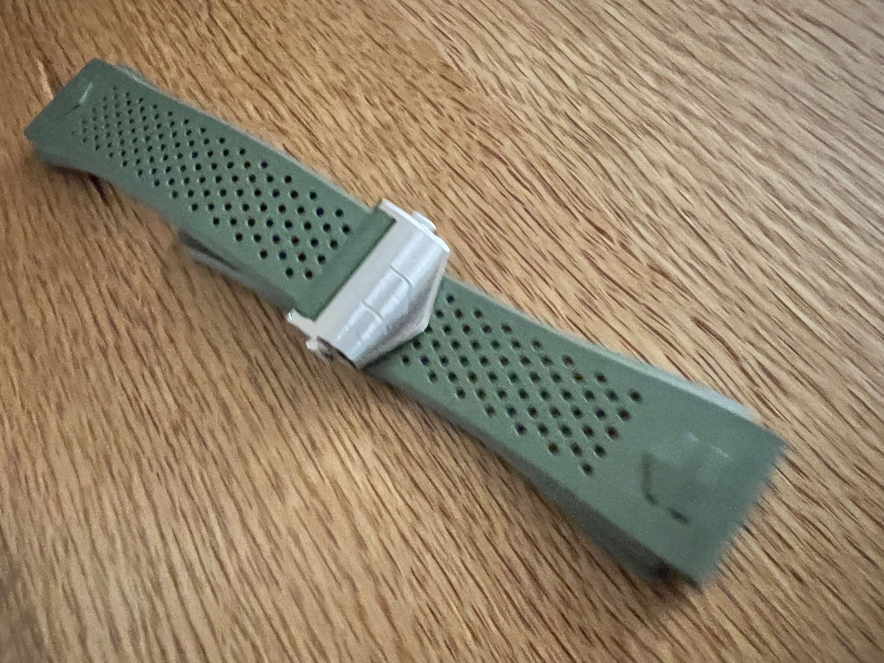 Bracciali & Braccialetti: Bracelet TAG Heuer connected caoutchouc vert E4 et (E3) – Usato da Morges venduto da Alexys23 2