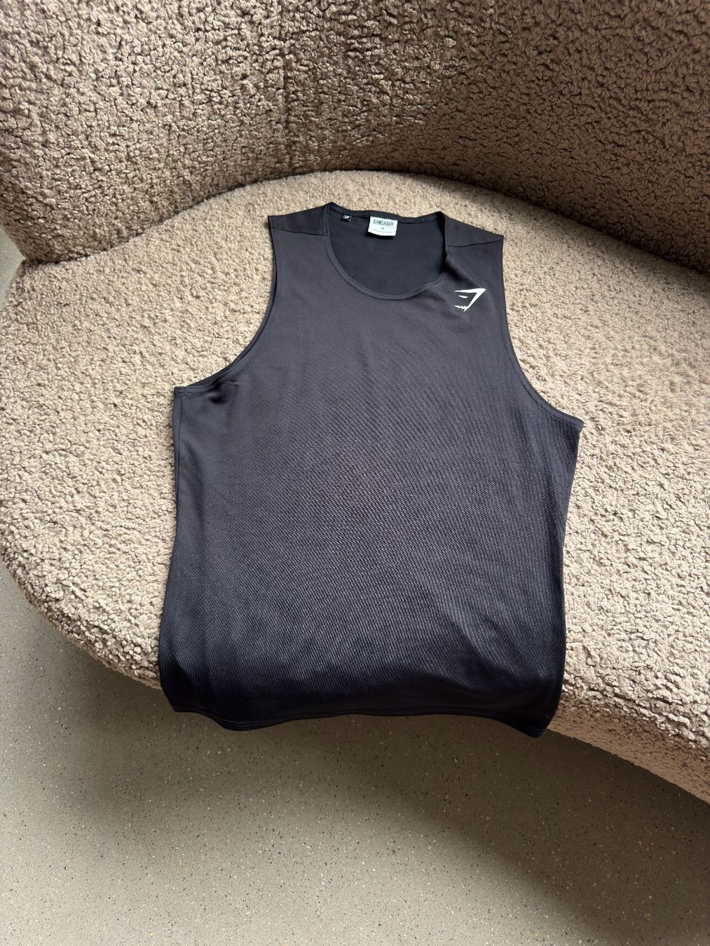 Gymshark T-shirt: Gymshark | Tanktop – Nuovo (secondo la descrizione) da Horgen venduto da onur_5 1