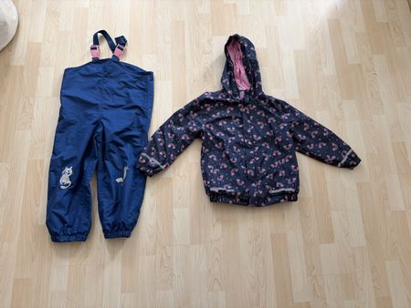 Mädchen Regenset Grösse 110/116