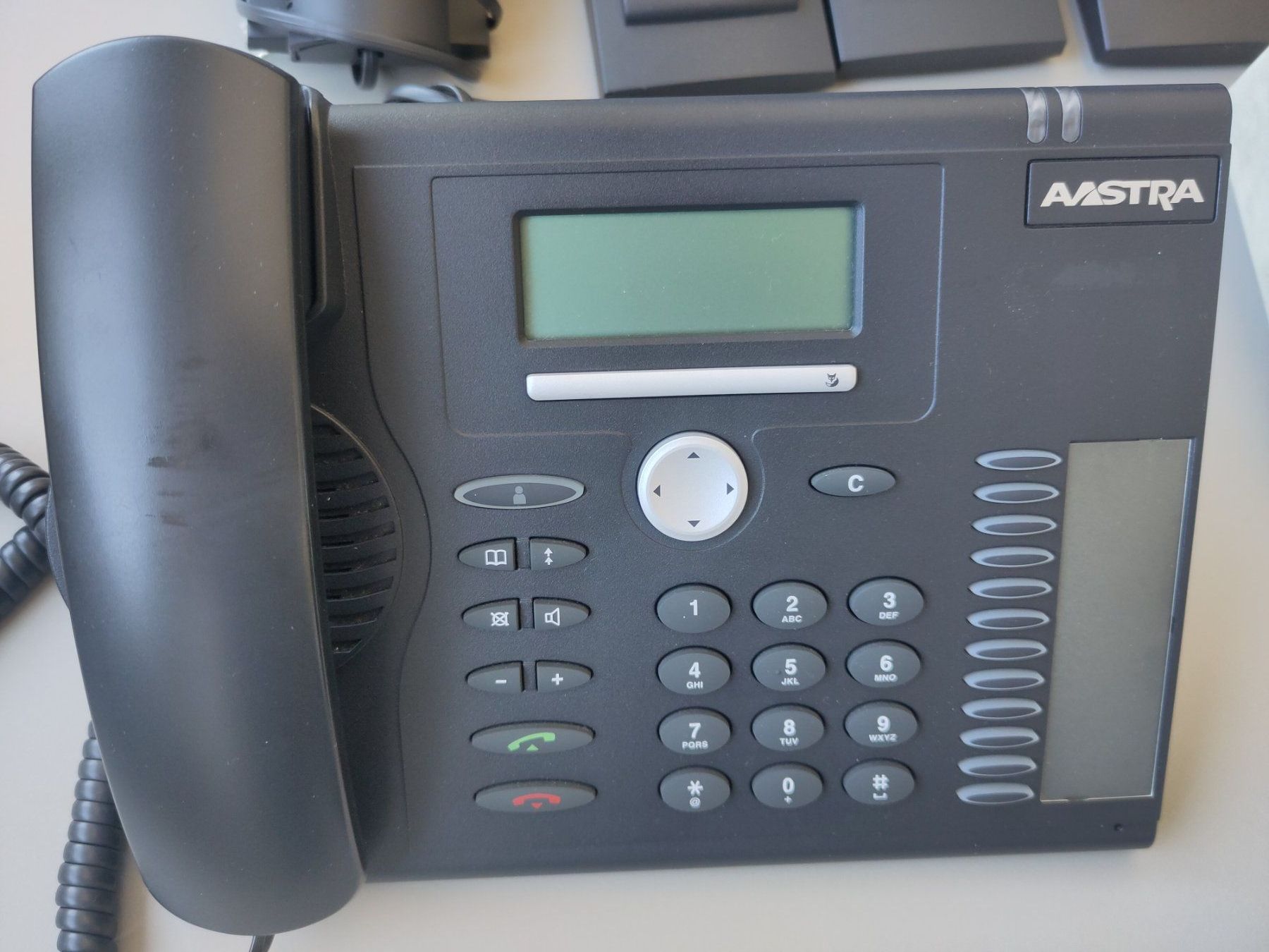 Aastra Telefoni: AASTRA/Mitel Telefonsystem, diverse Telefone & Zubehör – Usato da Oberriet SG venduto da Su-gus.or 1