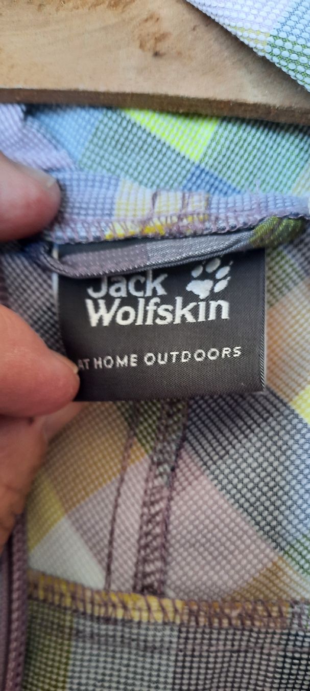 Jack Wolfskin Giacche: Übergangsjacke Gr. 140 Jack Wolfskin – Usato da Inkwil venduto da Patmei0 1