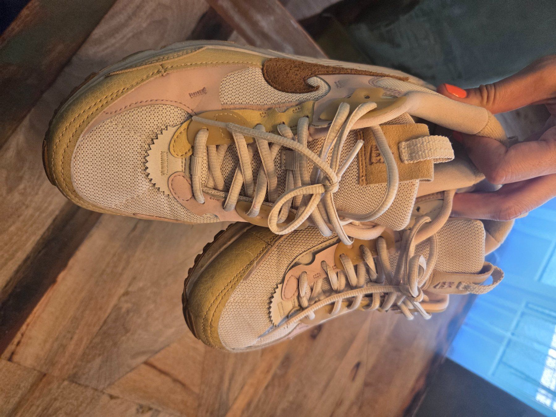 Nike Chaussures hommes: Air Max 41/42 beige – D'occasion à Zuerich par Liliy 3