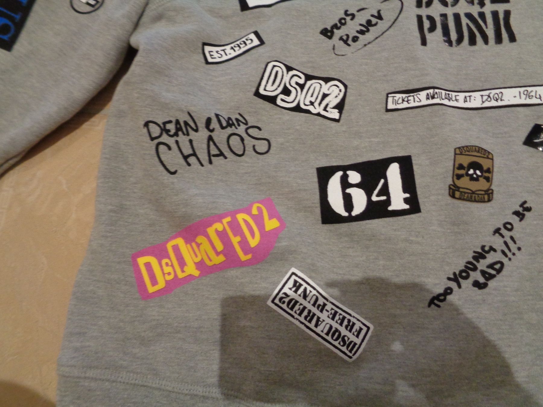 Dsquared2 Maglioni & Felpe: Dsquared2 NWT Pulli, 12J 152 NP183 Fr – Nuovo (secondo la descrizione) da Klingnau venduto da Markus14 3