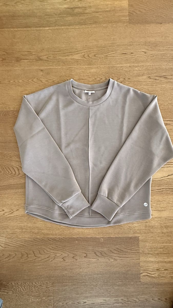Pullover & Sweatshirts: Deha Pullover hellbraun M – Gebraucht aus Walenstadt von Flaenk99