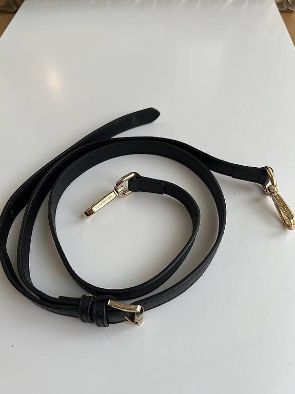Michael Kors Altro in  Abbigliamento & Accessori: MICHAEL Michael Kors Selma Large  Black Saffiano Leather – Usato da Mendrisio venduto da I.K. 4