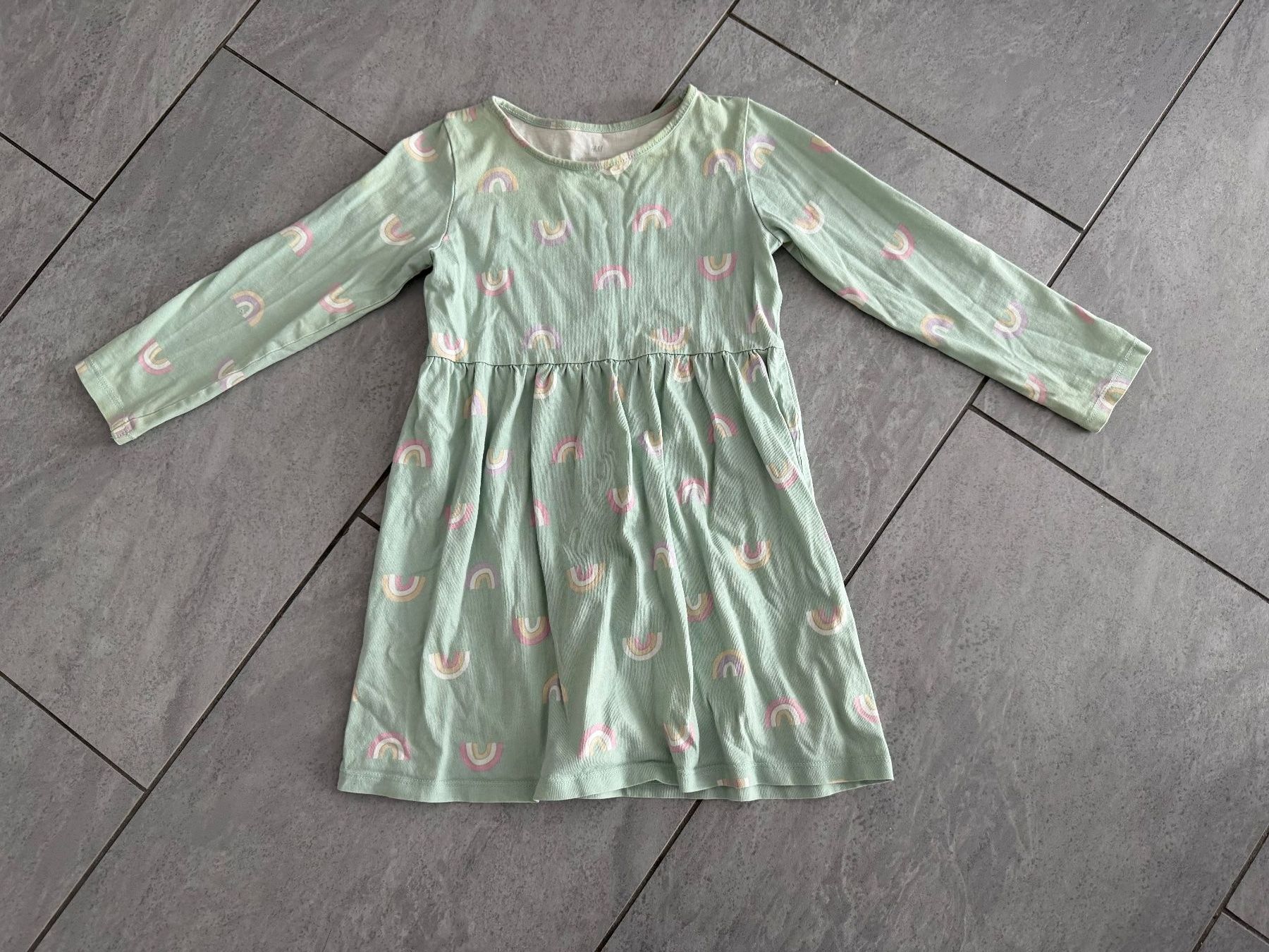 H&M Kleider & Röcke: Kleid - Grösse 110/116 - H&M – Gebraucht aus Bülach von Loredana13