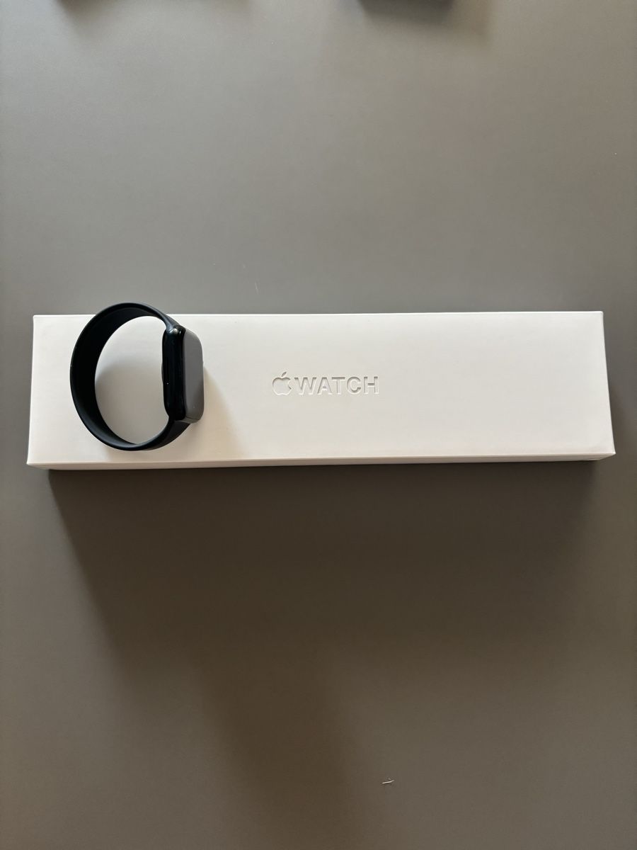 Apple Smartwatch: Apple Watch Series 7 45mm Midnight mit OVP – Gebraucht aus Geroldswil von ele_7hkp