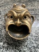 Aschenbecher aus Messing