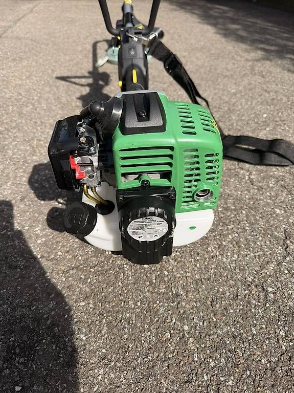 Tutte le macchine: OKAY trimmer Benzin - ohne Kopf – Usato da Schwerzenbach venduto da sev_9frb 1